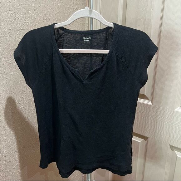 *Madewell Basic Tee - Picture 2 of 5